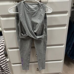 Beyond Yoga x Peloton Gray Crop Top with Matching High Waisted Stretch Pants